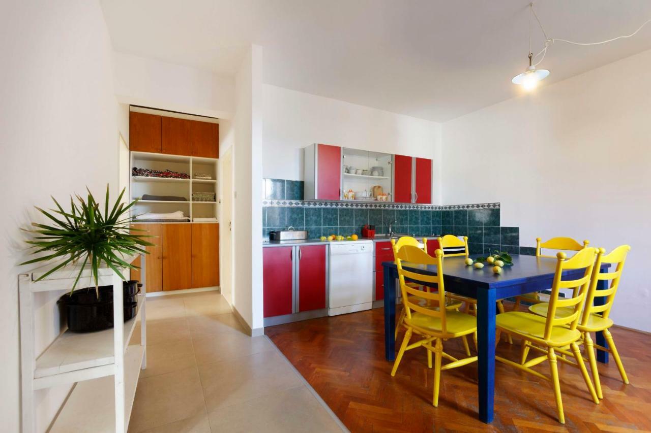 Beach House Gusla Komiza Ngoại thất bức ảnh